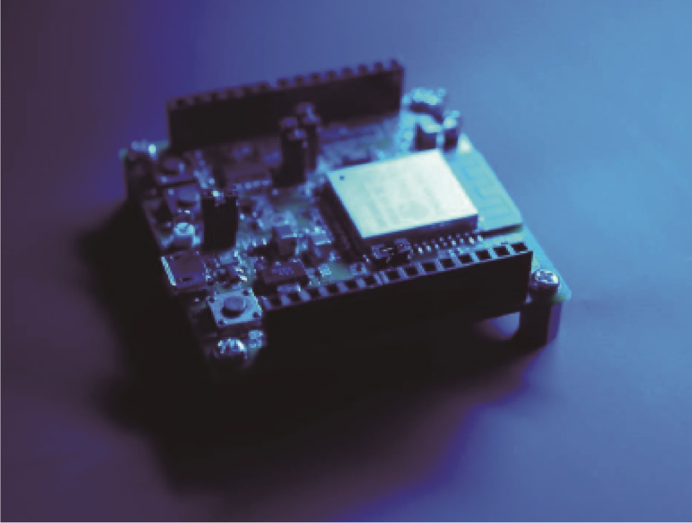 The ARGUS BOARD, our uniquely developed microcomputer board and its product prototype.